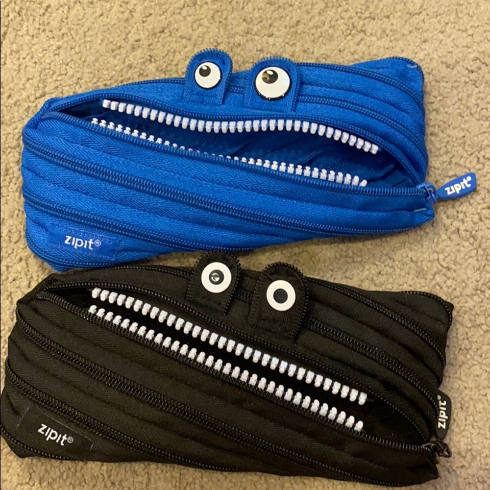 Zipper pouch bundle